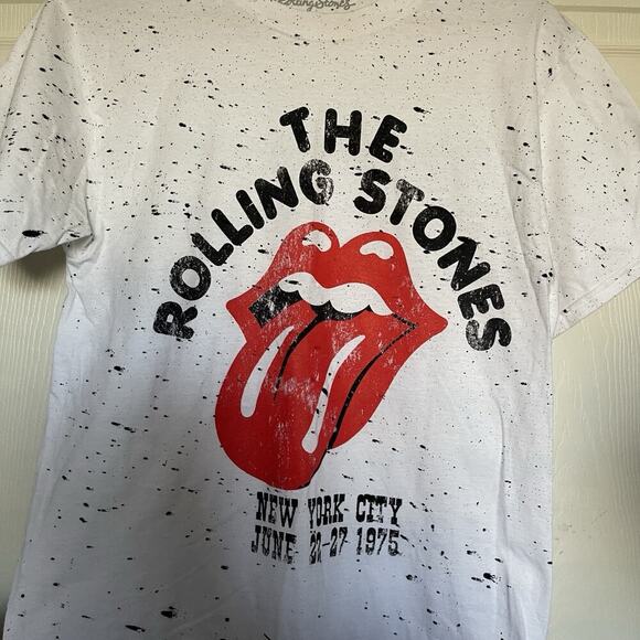 The Rolling Stones T-Shirt Sticking Tongue NYC June 22-27 1975 Size S - Picture 3 of 4